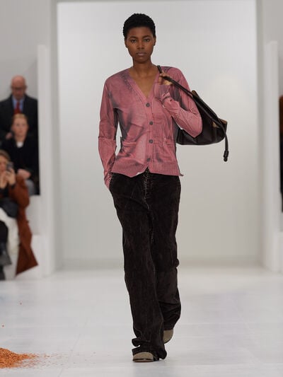 Herbst/Winter 2023 LOEWE Damen-Show