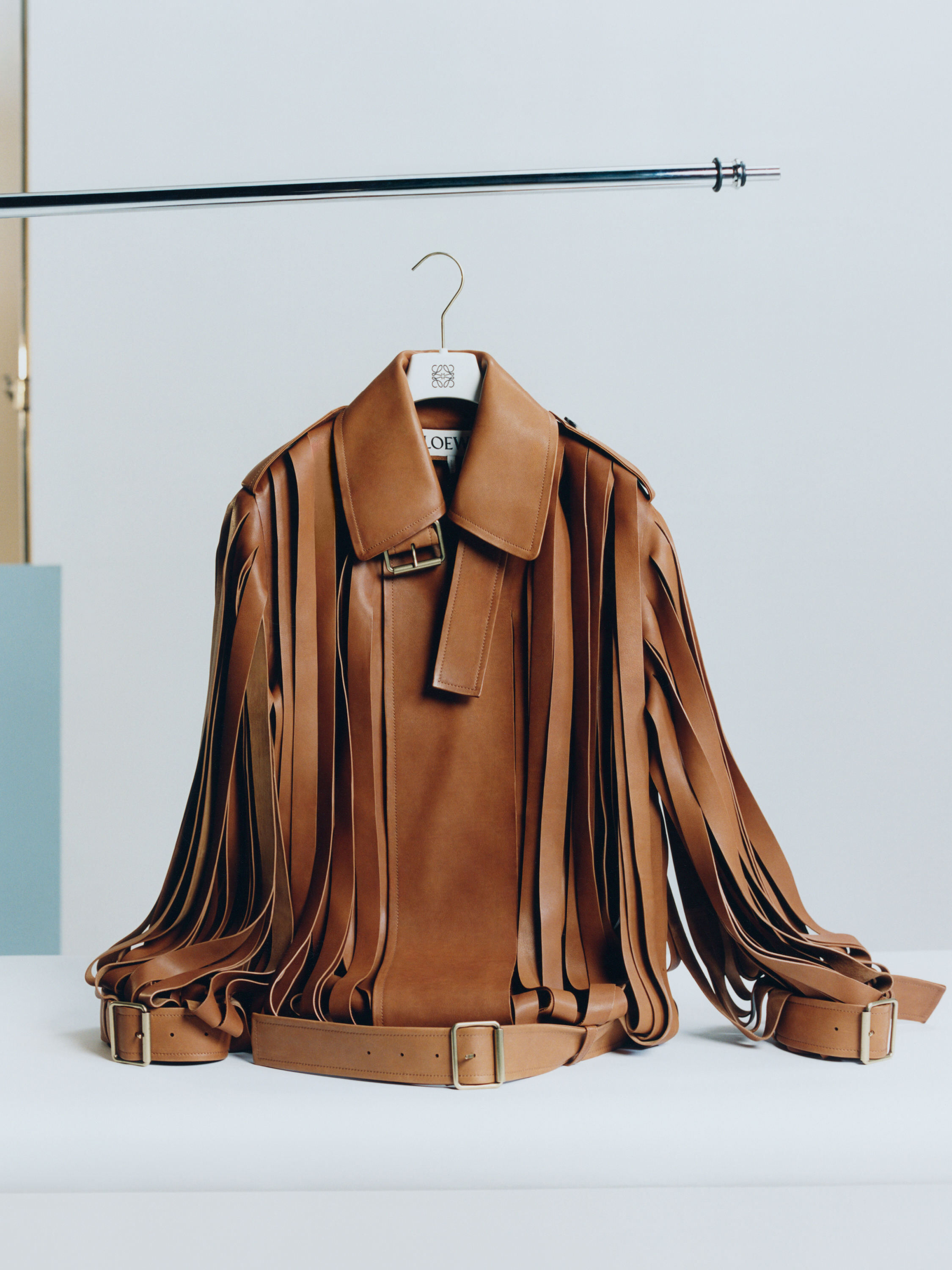 LOEWE ライオンレザー ぬいぐるみ 茶色のジャケット LOEWEロエベラムレザーM65タイプミリタリージャケット