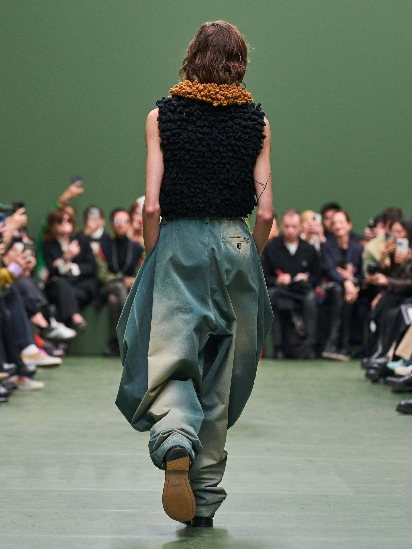 LOEWE Women's 2024 Fall / Winter Runway Collection