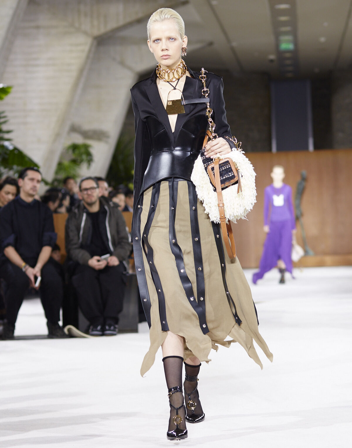 LOEWE ビジュアルヒストリー アートブック 2016年 Loewe Fall 2016 Menswear Collection | Vogue