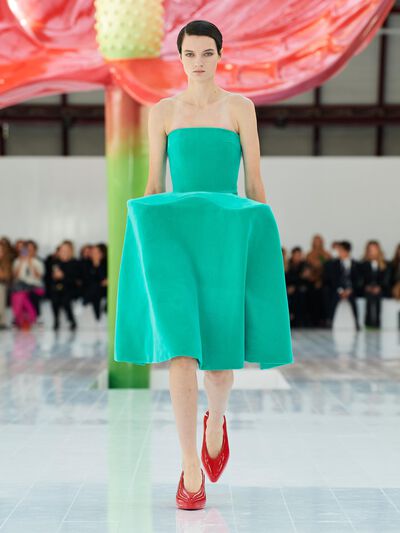 Spring summer 23 LOEWE women show look 5