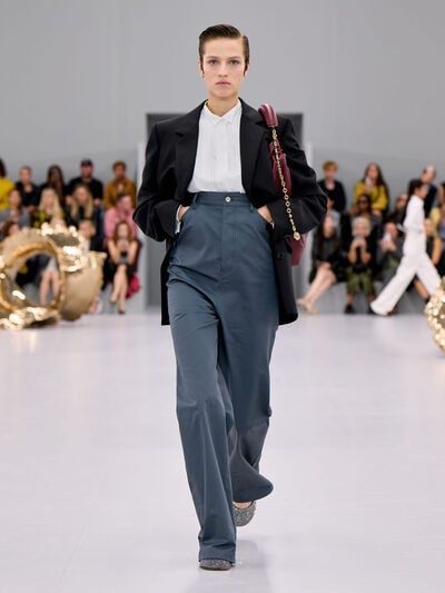 Runway · Spring-Summer 2024 women's collection · Loewe