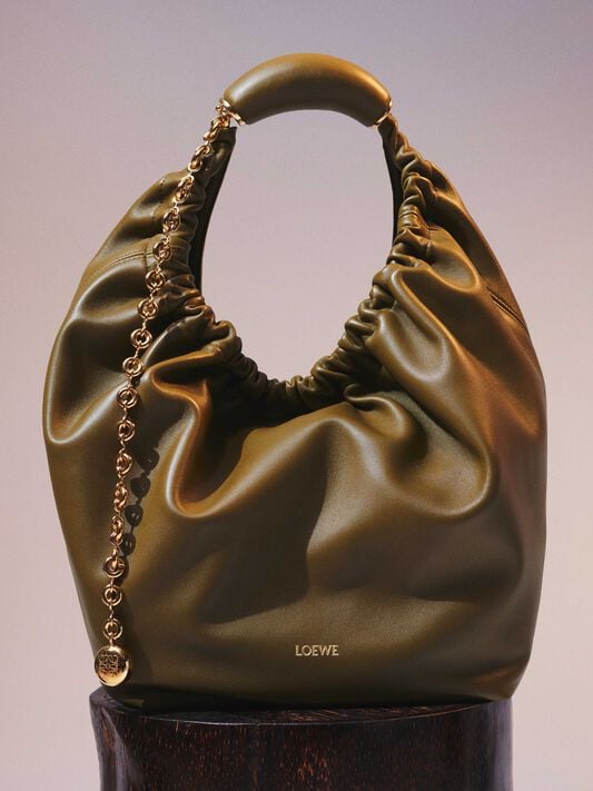 Sfilata Donna Autunno Inverno 2023 LOEWE