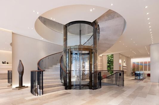 Casa LOEWE Rodeo Drive · LOEWE Stores