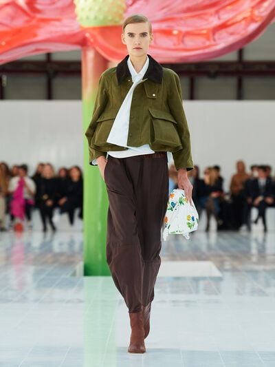 Spring summer 23 LOEWE women show look 49