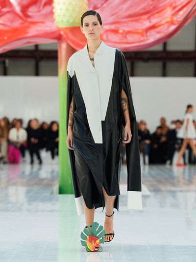 Spring summer 23 LOEWE women show look 25