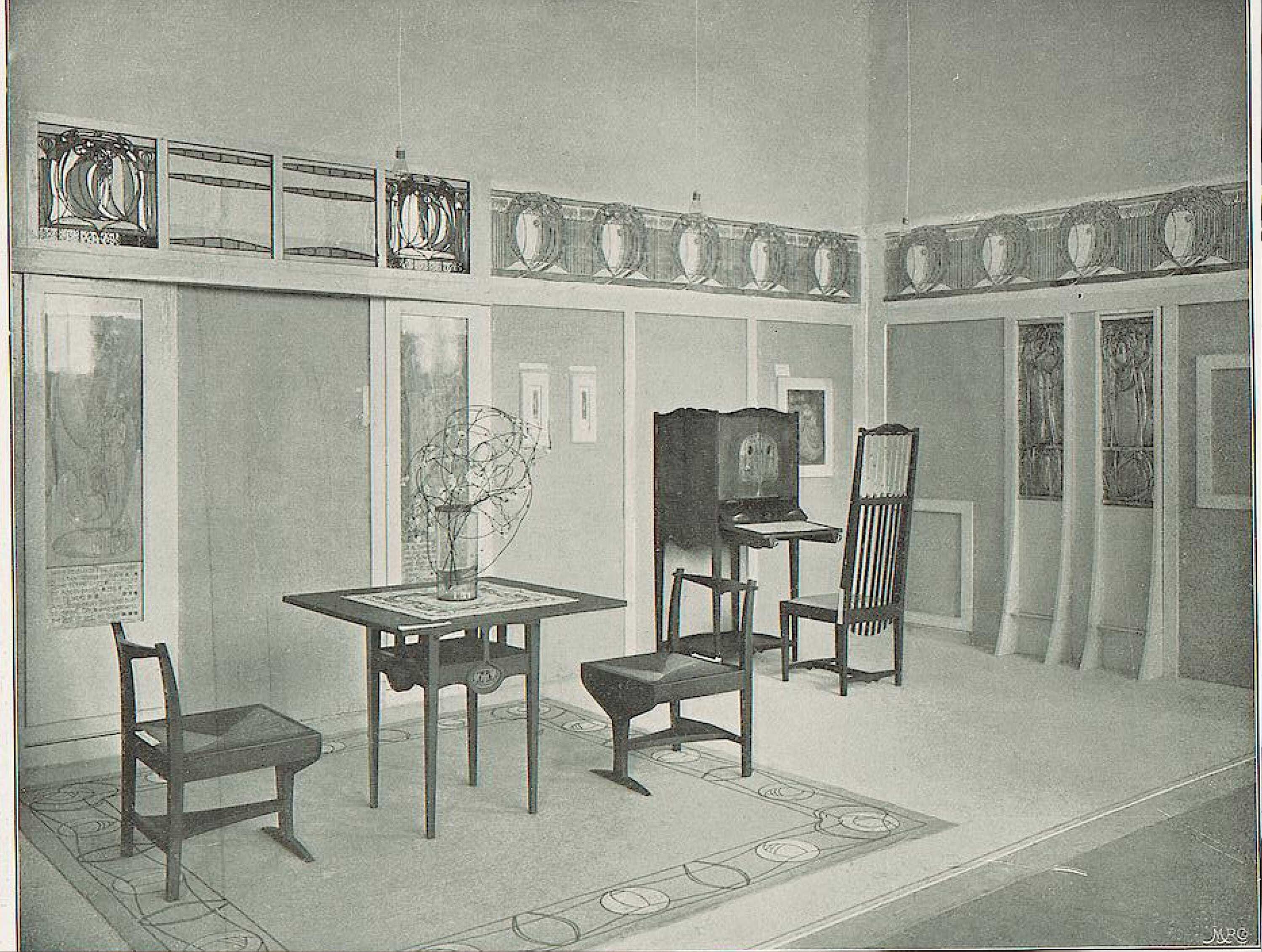 William Morris & Co - LOEWE