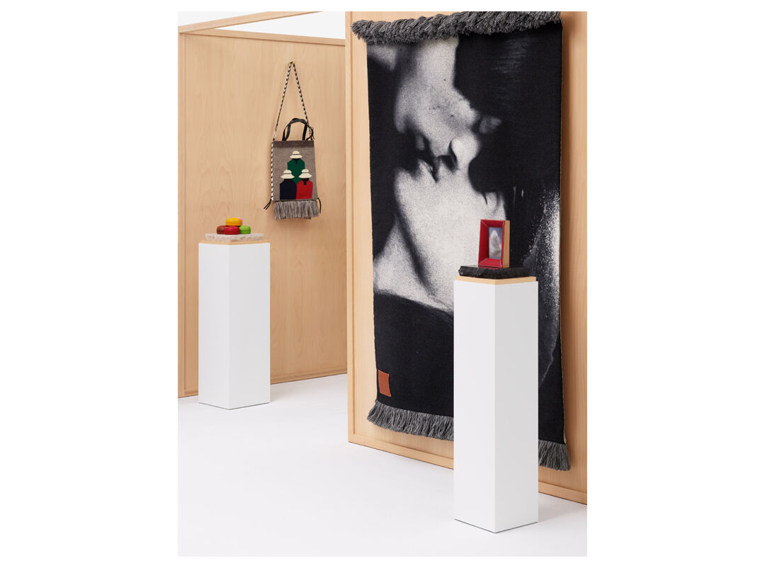 Laser-Cut Letters Embroidered Tartan Wool Loewe Blanket | Cherry Red Calf and Walnut Small Picture Frame