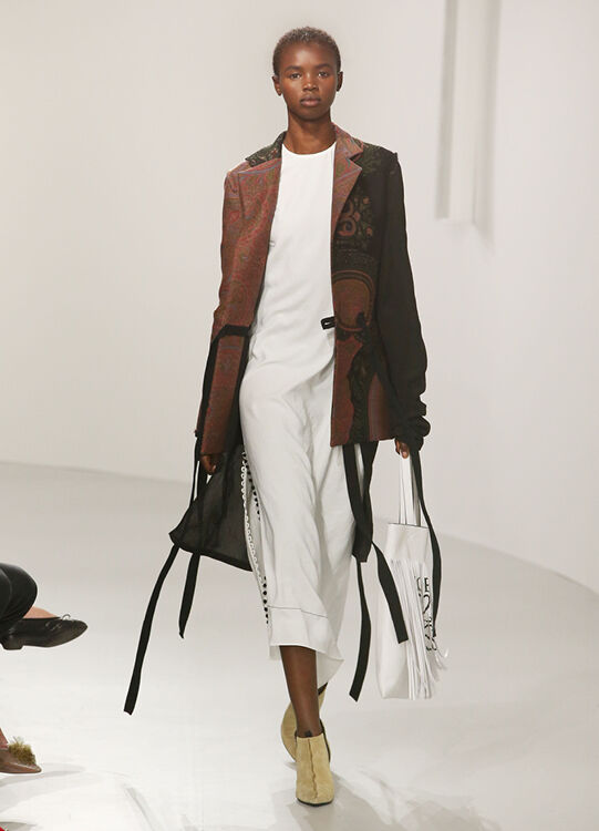 Loewe ss18 shop
