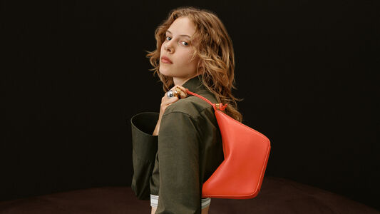 Women shoulder bags