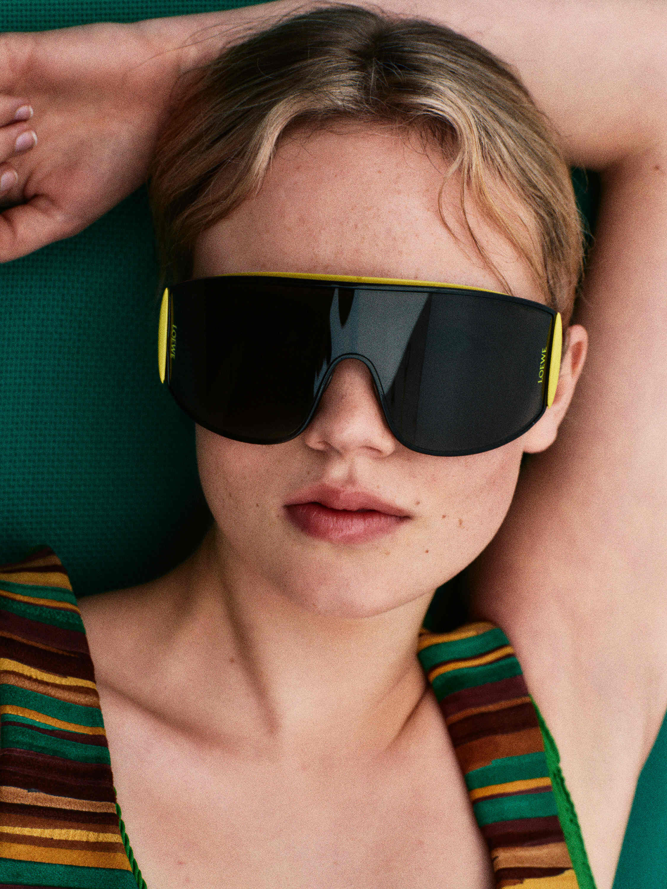 ロエベ サングラス 女性用高級サングラス - LOEWE - ロエベ 日本 公式 