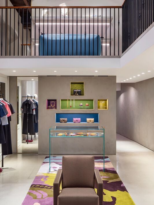 LOEWE I Montenapoleone