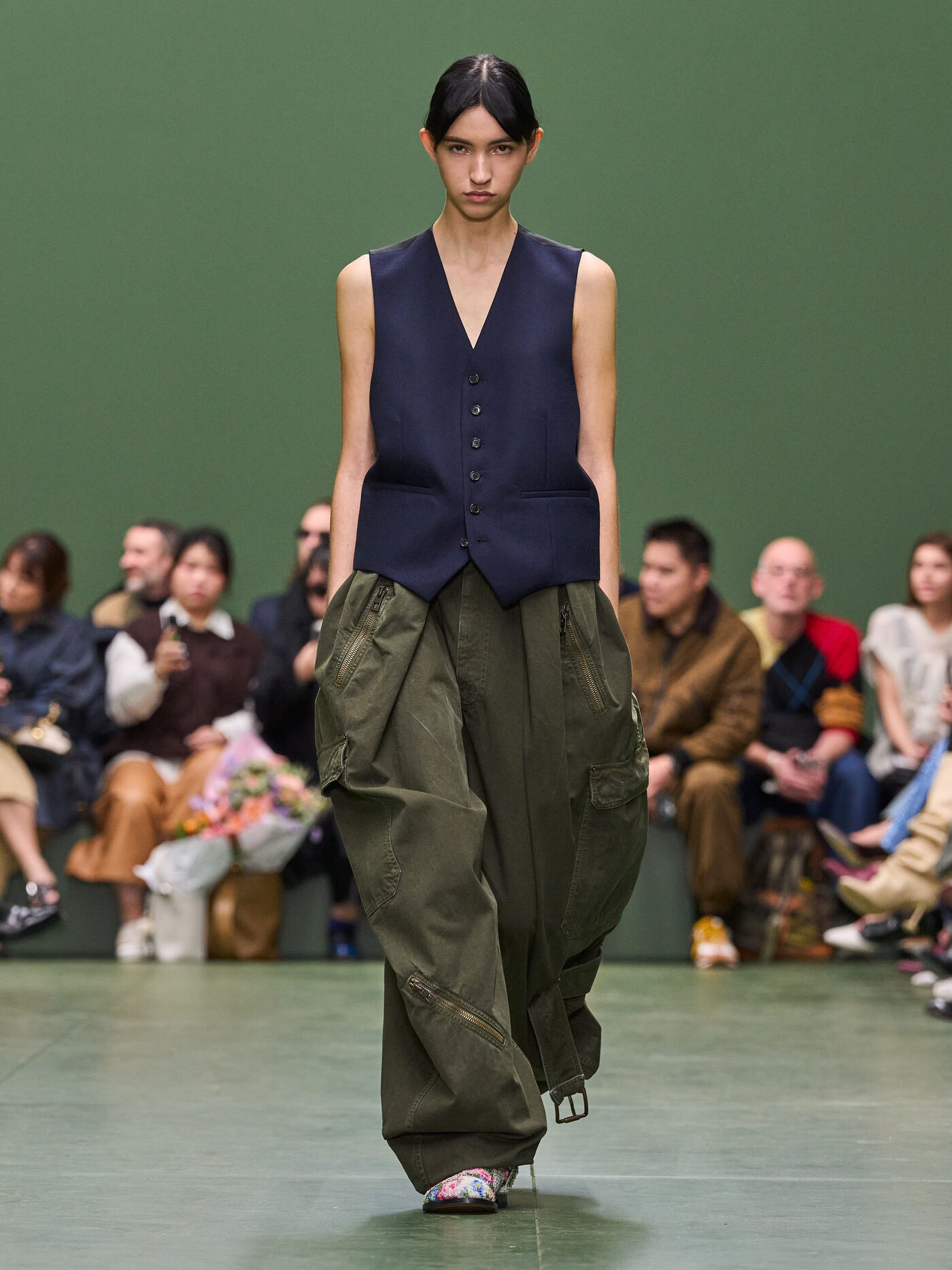 LOEWE FW24 WW SHOW RUNWAY LOOK 31 FRONT RGB CROPPED 3X4