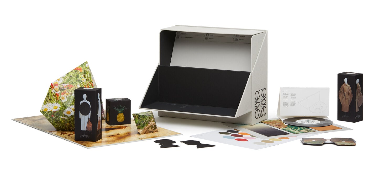 Get Wallpaper Loewe Reinventing Craft And Leather For Android