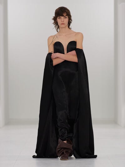 Herbst/Winter 2023 LOEWE Damen-Show