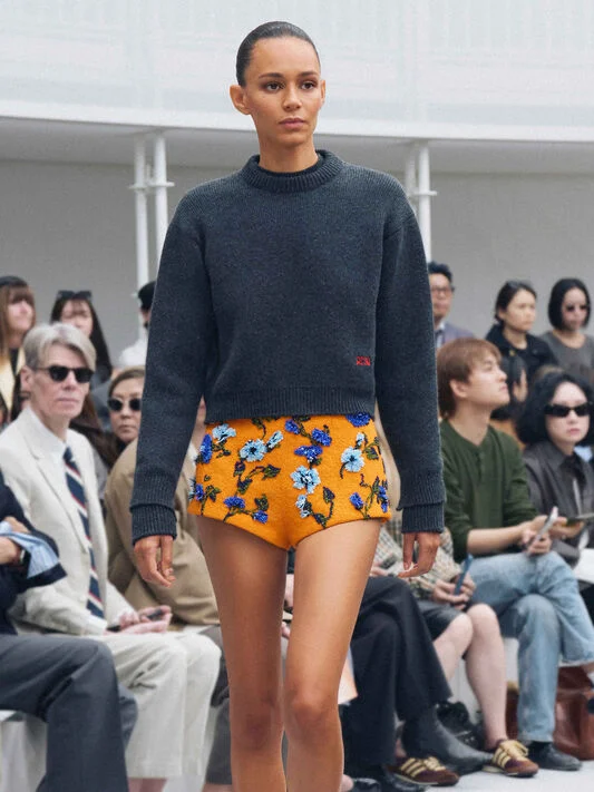loewe ss27 show elevated still rgb cropped 7