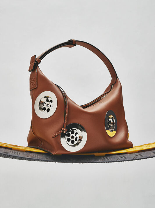 Loewe sinkhole bag clearance