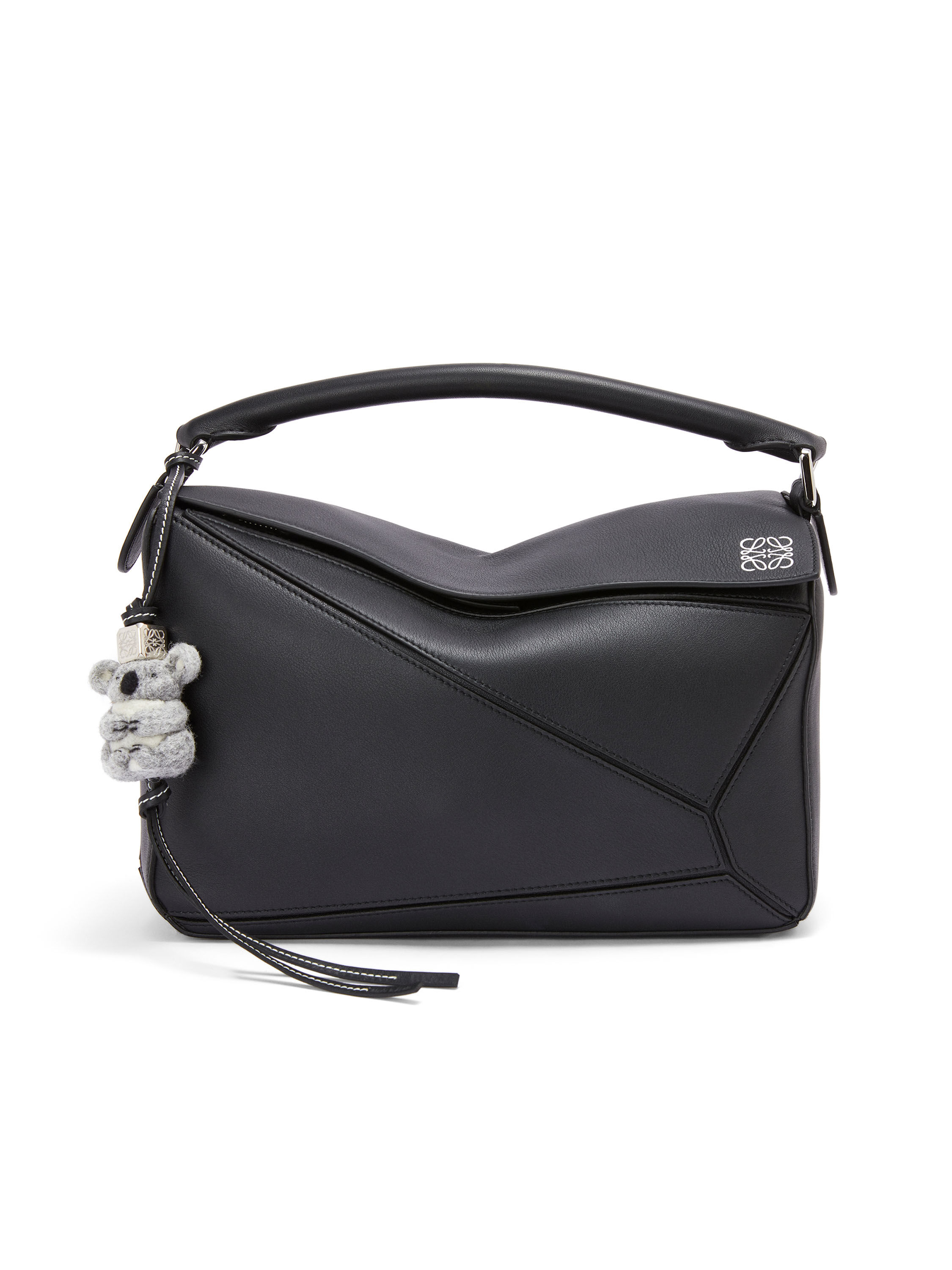 loewe bag medium