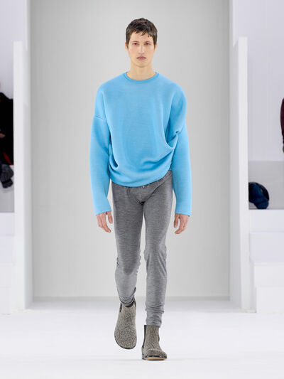 Fall winter 23 LOEWE men show look 1