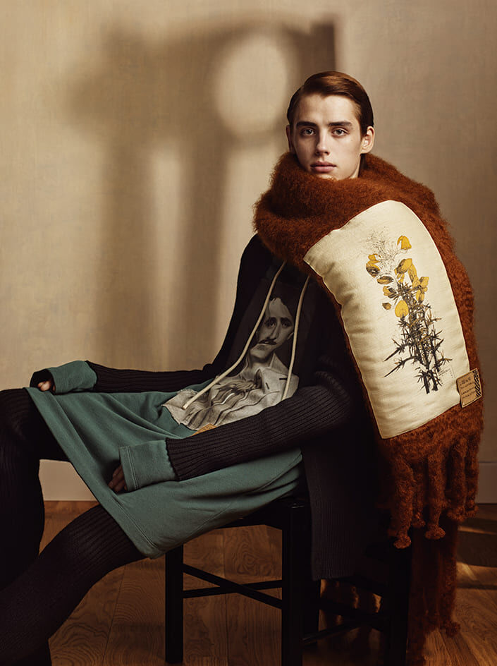 Loewe charles deals rennie mackintosh