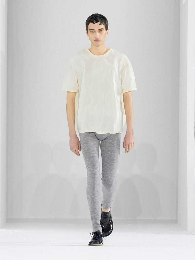 Fall winter 23 LOEWE men show look 30