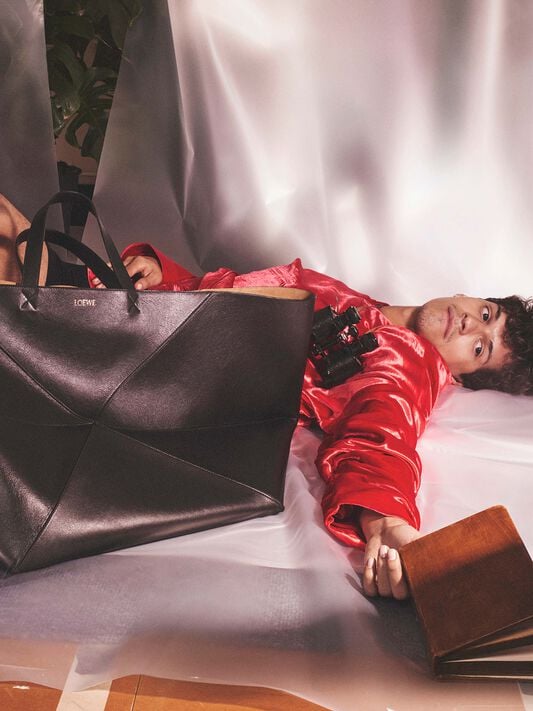 LOEWE I FW23 David Sims campaign