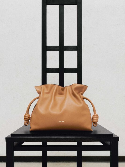 極 美品 希少品 LOEWE ロエベ アナグラム ロゴ 刻印 につき カーフ 