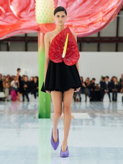 Spring summer 23 LOEWE women show look 4