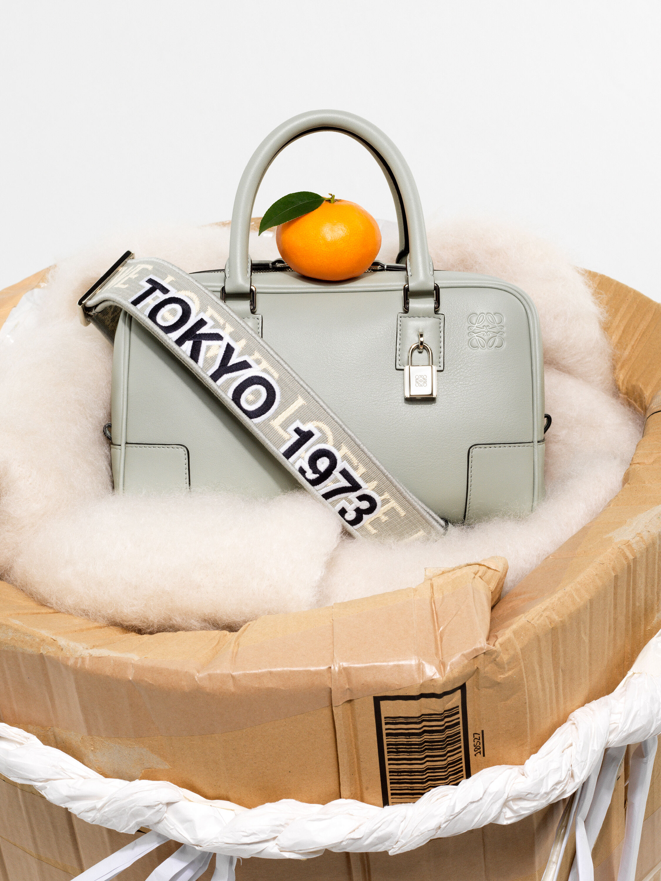 レア】LOEWE ロエベ☆定価15.3万円☆スライドサンダル☆37☆箱付き