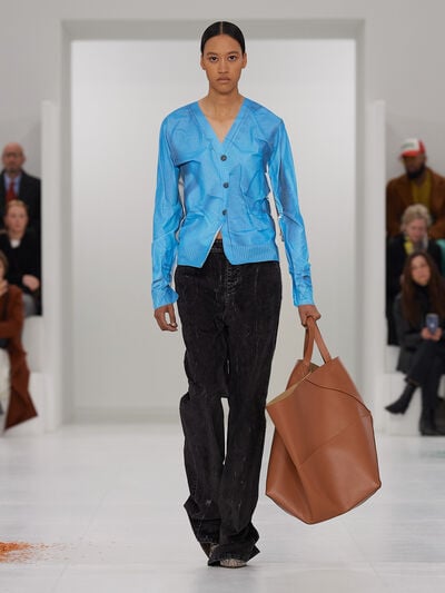 Fall Winter 2023 LOEWE Women show