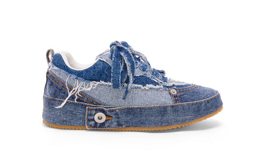 zapatilla deconstruida denim