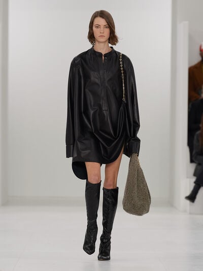 Herbst/Winter 2023 LOEWE Damen-Show