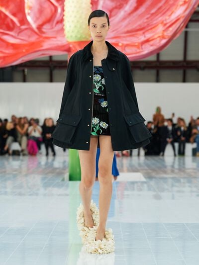 Spring summer 23 LOEWE women show look 15