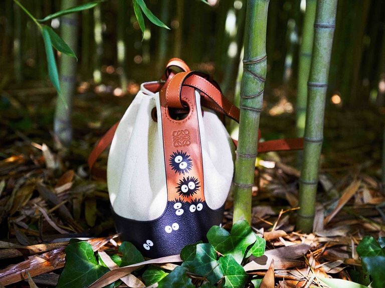 Loewe ra mắt bộ sưu tập capsule Loewe x My Neighbor Totoro Loewe ra mắt bộ sưu tập capsule Loewe x My Neighbor Totoro