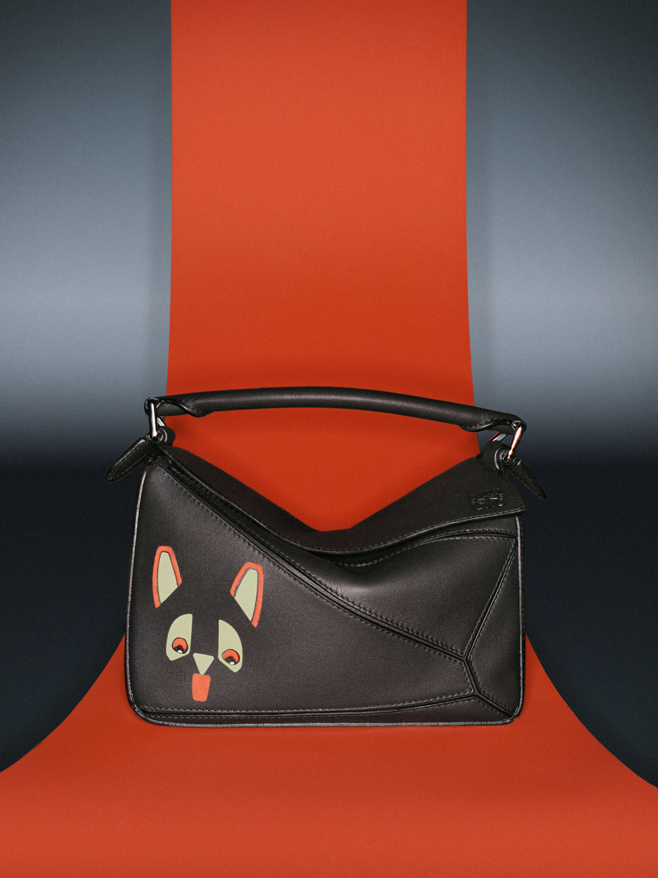 最終値下げ】 LOEWE ロエベ バッグ 【公式通販】