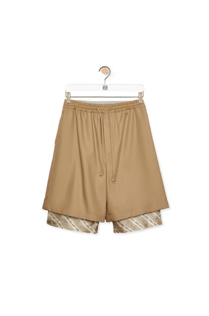 LOEWE Shorts in cotton and silk Taos Taupe plp_rd