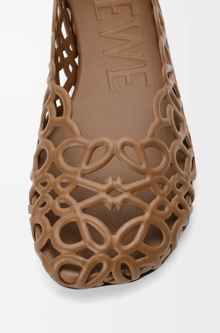 LOEWE Petal Anagram ballerina in lambskin Oak