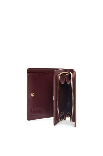 LOEWE Puzzle compact zip wallet in classic calfskin 撒哈拉色/勃根地紅/洋茴香色 plp_rd