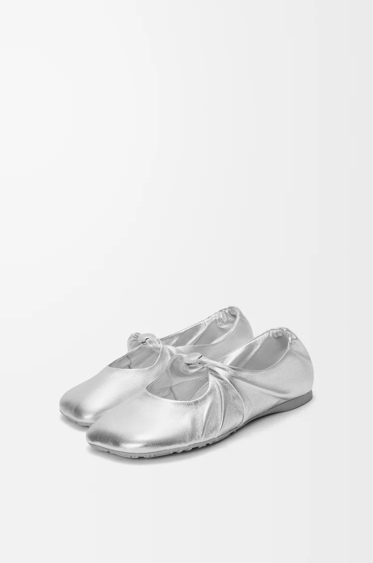 LOEWE Pebble Soft ballerina in laminated nappa lambskin Plata