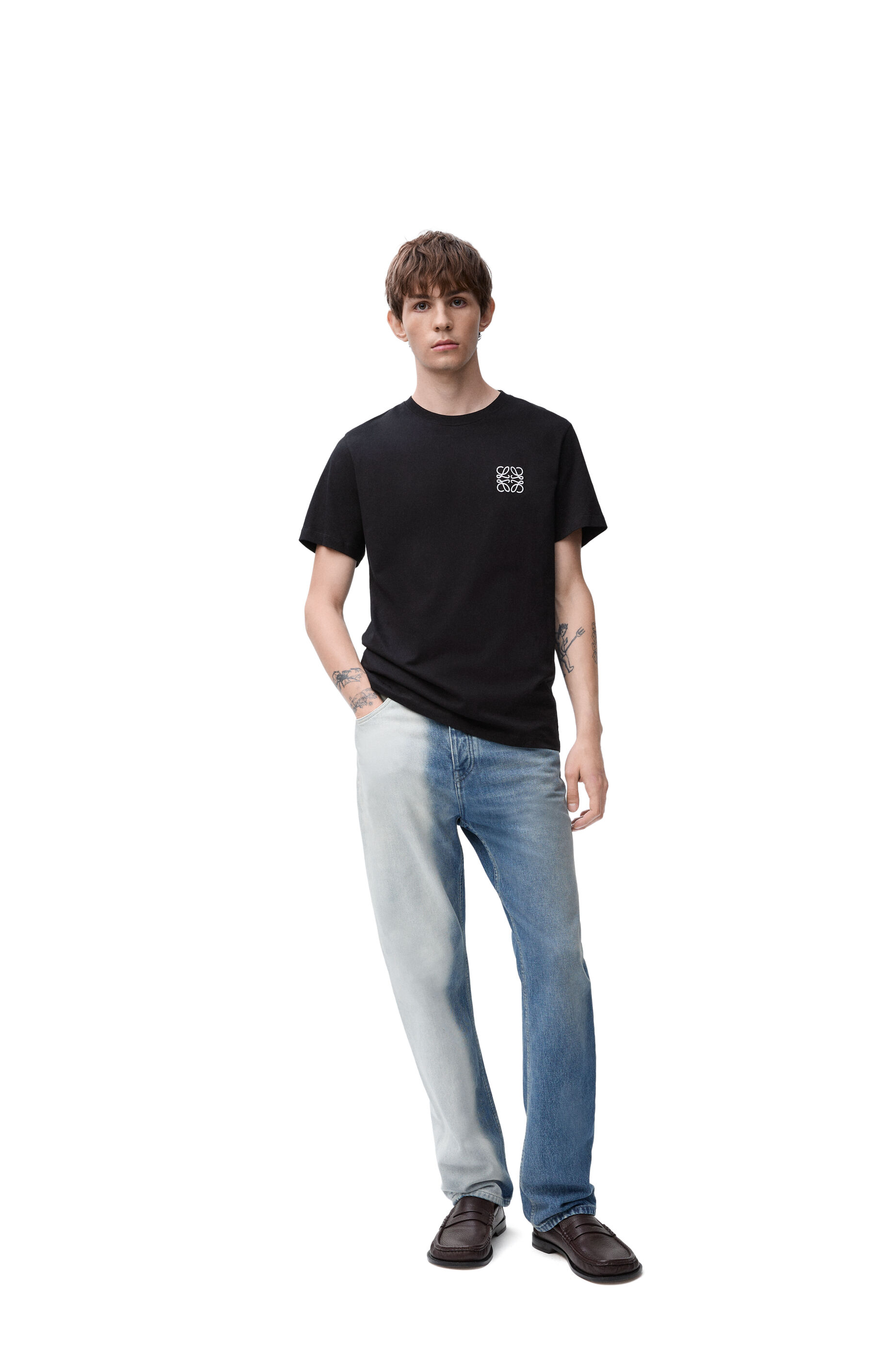 レギュラーフィット Tシャツ（コットン） ブラック - LOEWE