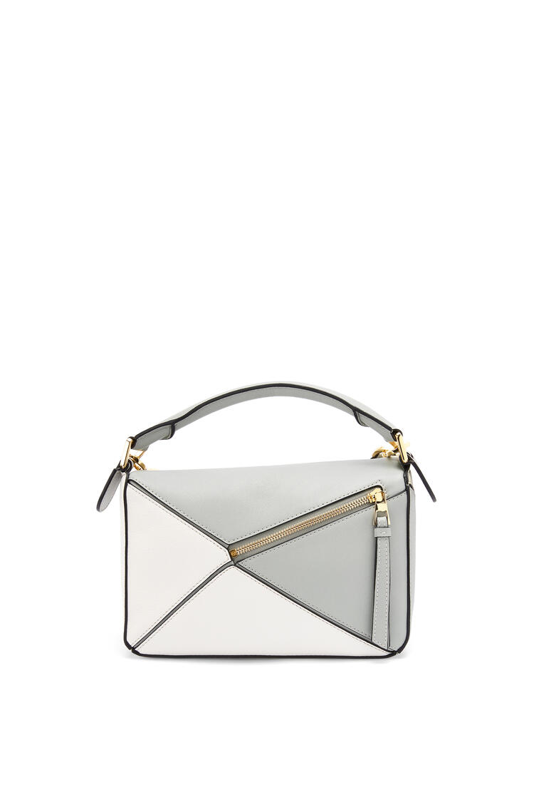 LOEWE Small Puzzle bag in classic calfskin Ash Grey/Marble Green pdp_rd