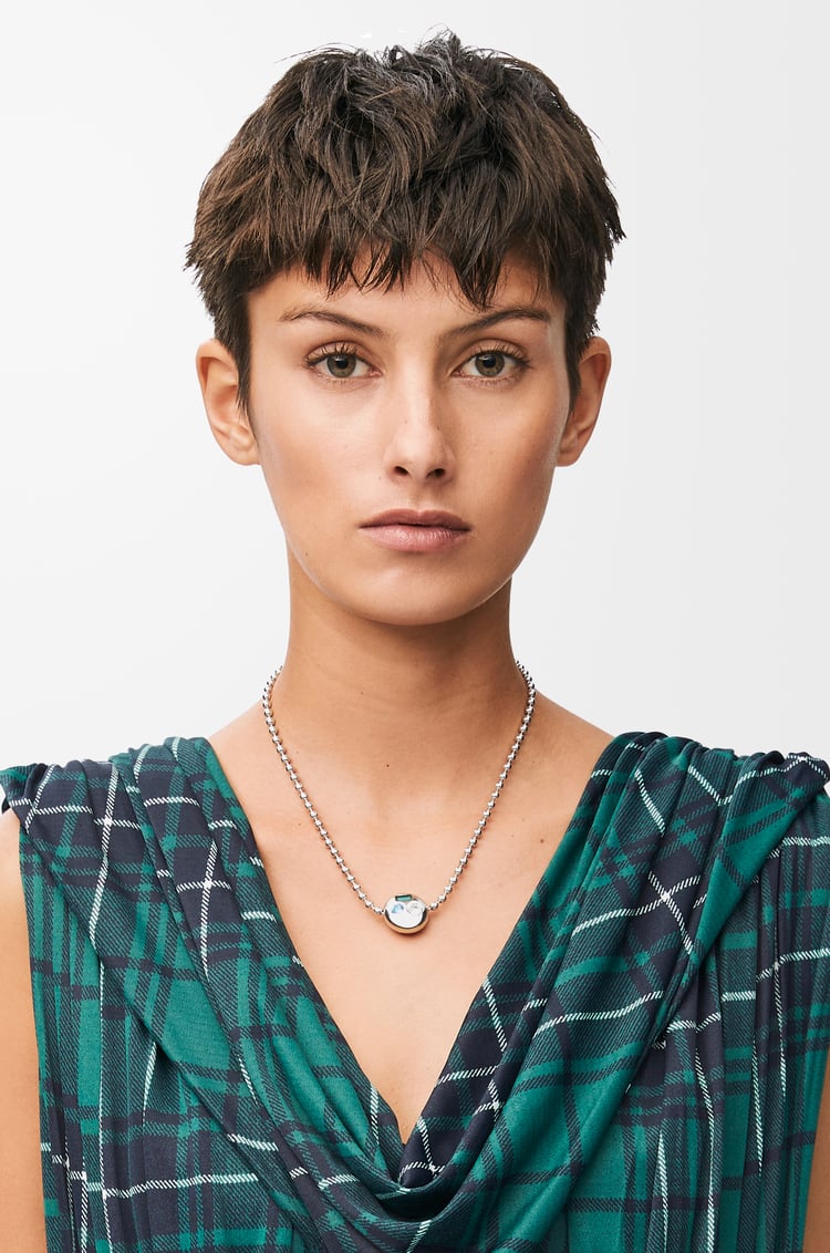 LOEWE Collar Anagram Pebble en plata de ley y cristales Plateado/Multicolor