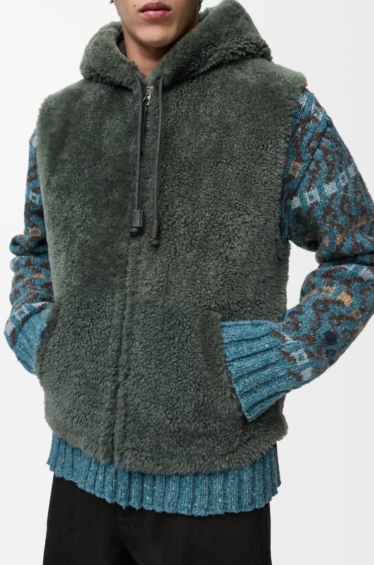 LOEWE ベスト（シアリング） カーキグリーン