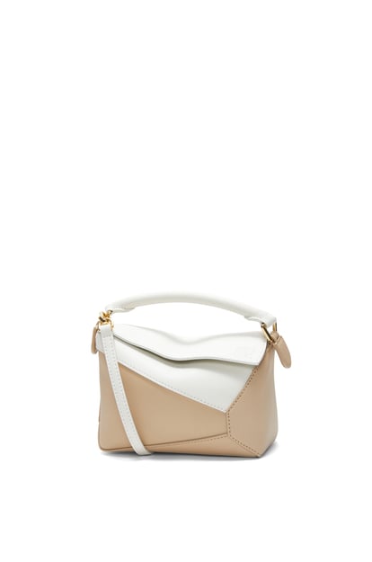 LOEWE Mini Puzzle bag in classic calfskin Soft White/Paper Craft plp_rd