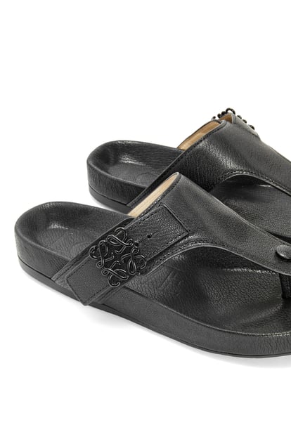 LOEWE Anagram ease sandal in kidskin Black plp_rd