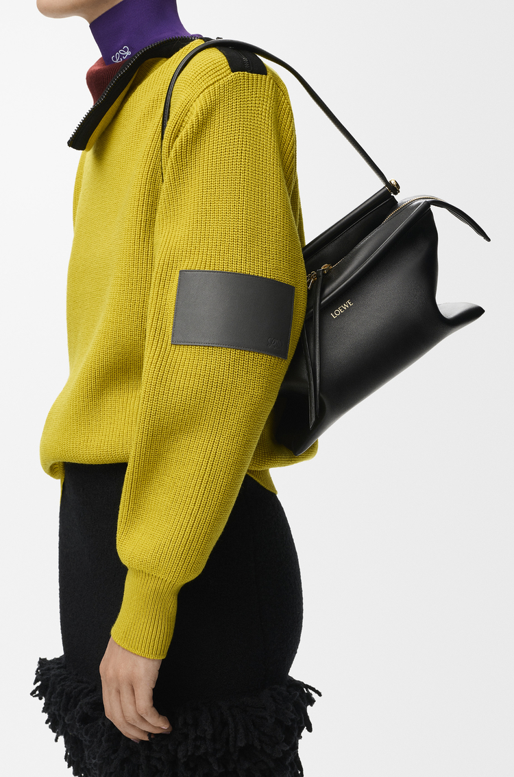 LOEWE Borsa Whisker piccola in pelle di vitello smaltata Nero