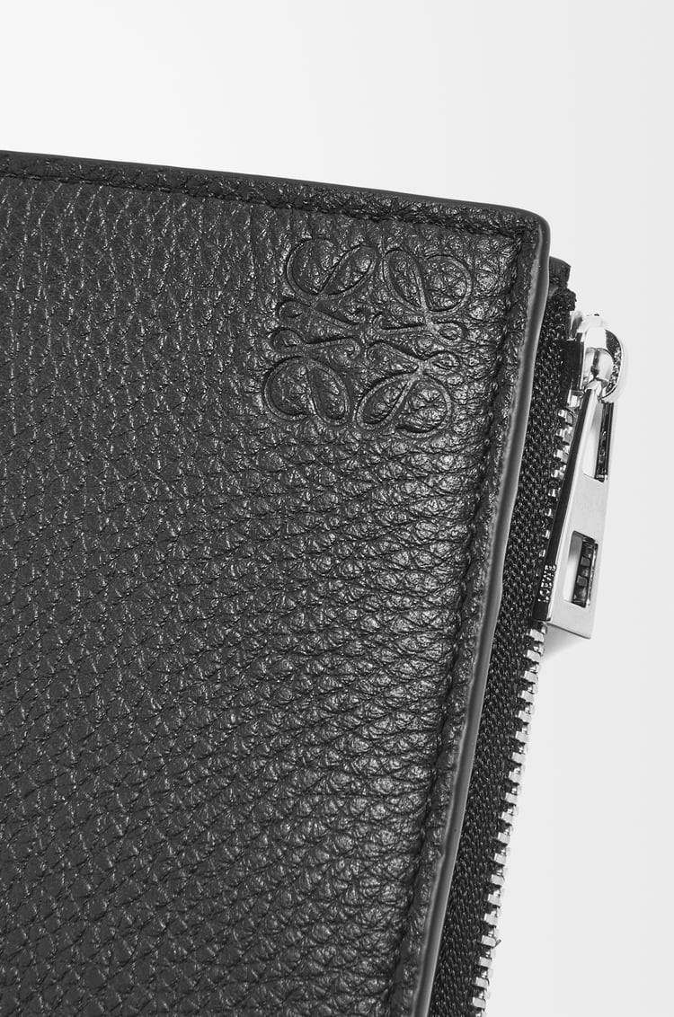 LOEWE 柔軟粒面小牛皮窄版短錢包 黑色