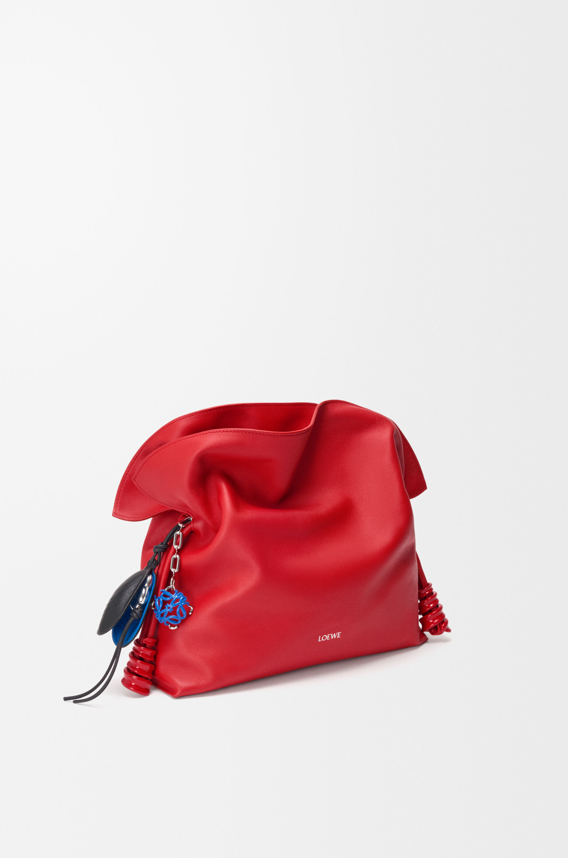 高級名入れバッグのギフトアイデア｜LOEWE - LOEWE