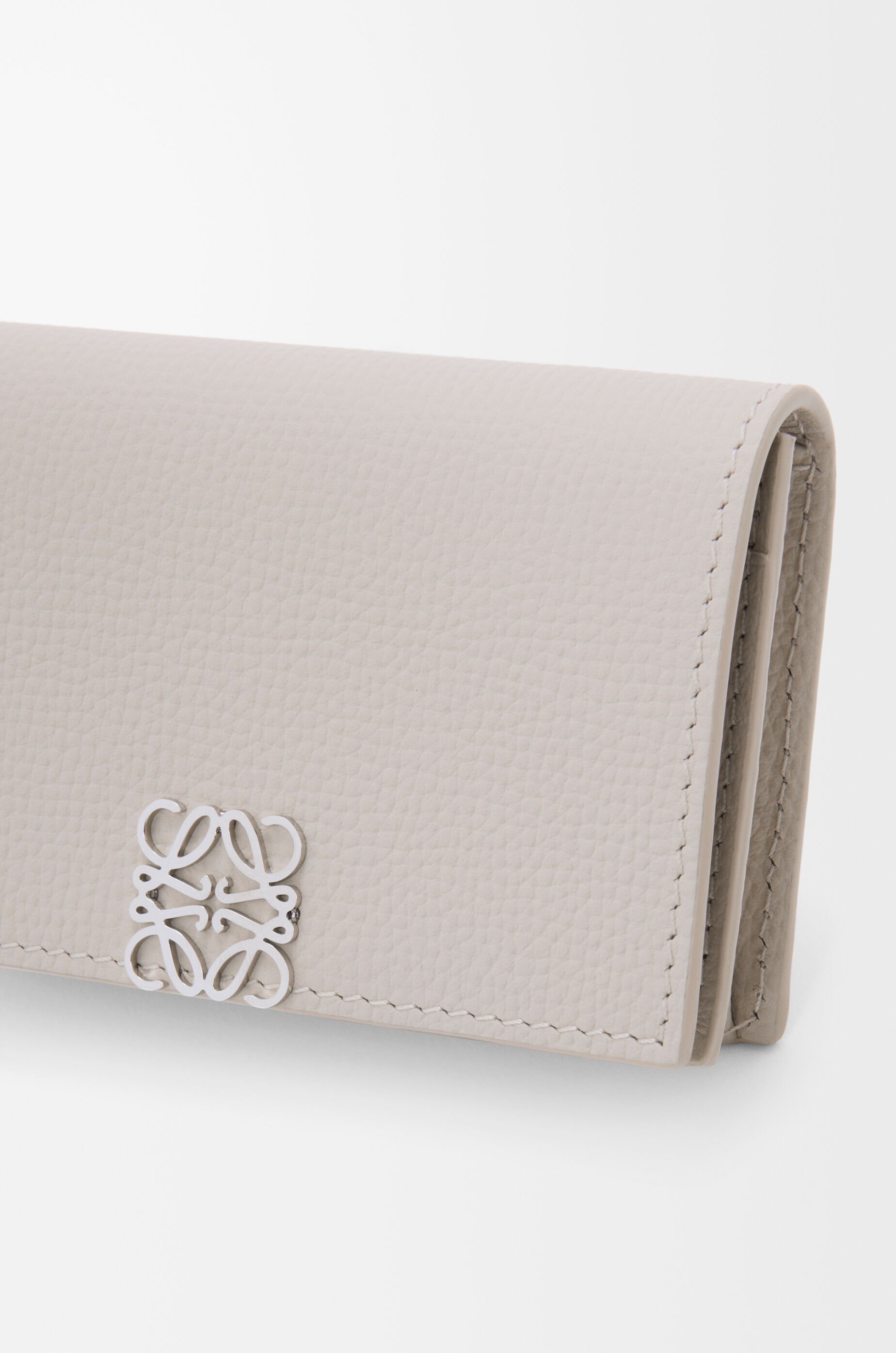 Anagram business cardholder in pebble grained calfskin Grey - LOEWE