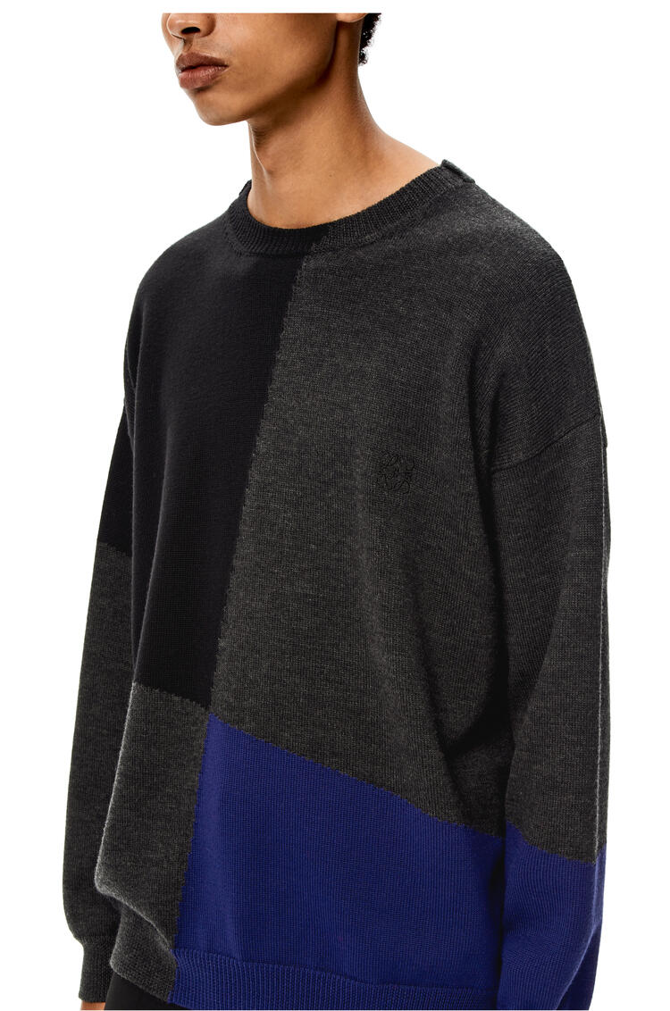 LOEWE Asymmetric colourblock sweater in wool Black/Grey pdp_rd